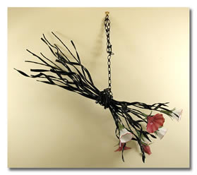 FLO PERKINS PINK CHAIN