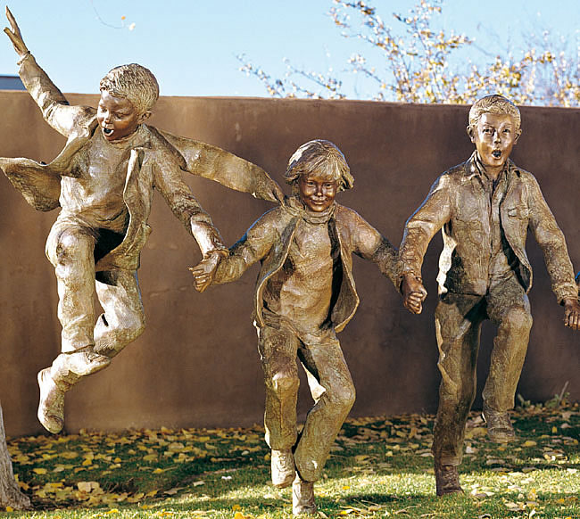 GLENNA GOODACRE PUDDLE JUMPERS DETAIL OF LEFT SIDE OF SCULPTURE
