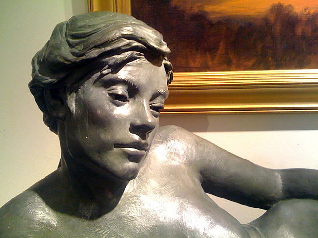 GLENNA GOODACRE SUMMER-FACIAL CLOSE-UP