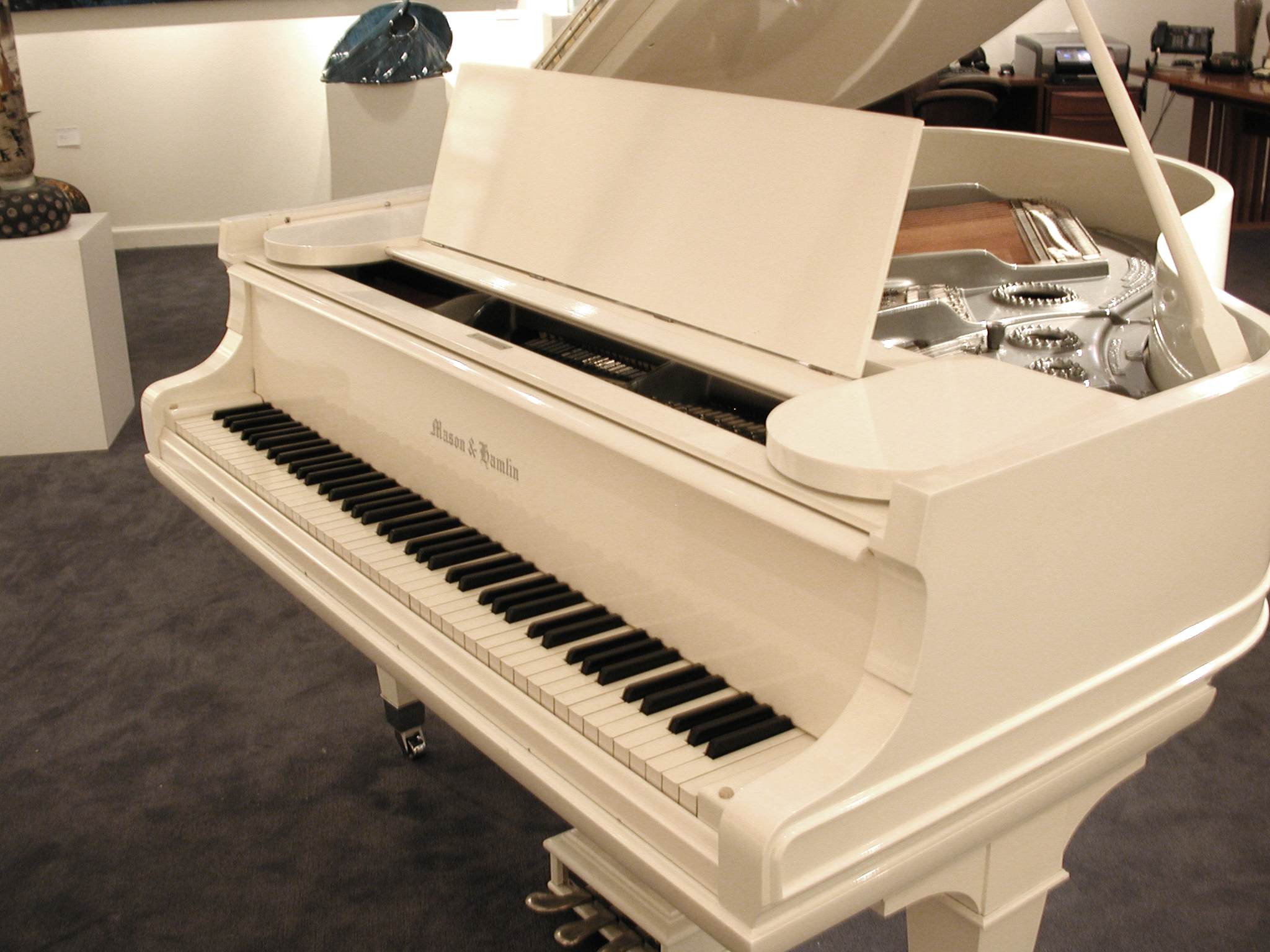 MASON & HAMLIN RESTORED GRAND PIANO