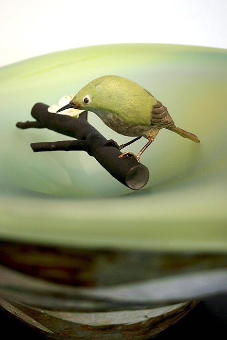 HIROSHI YAMANO - FROM EAST TO WEST: SCENE OF JAPAN 037 BIRD DETAIL